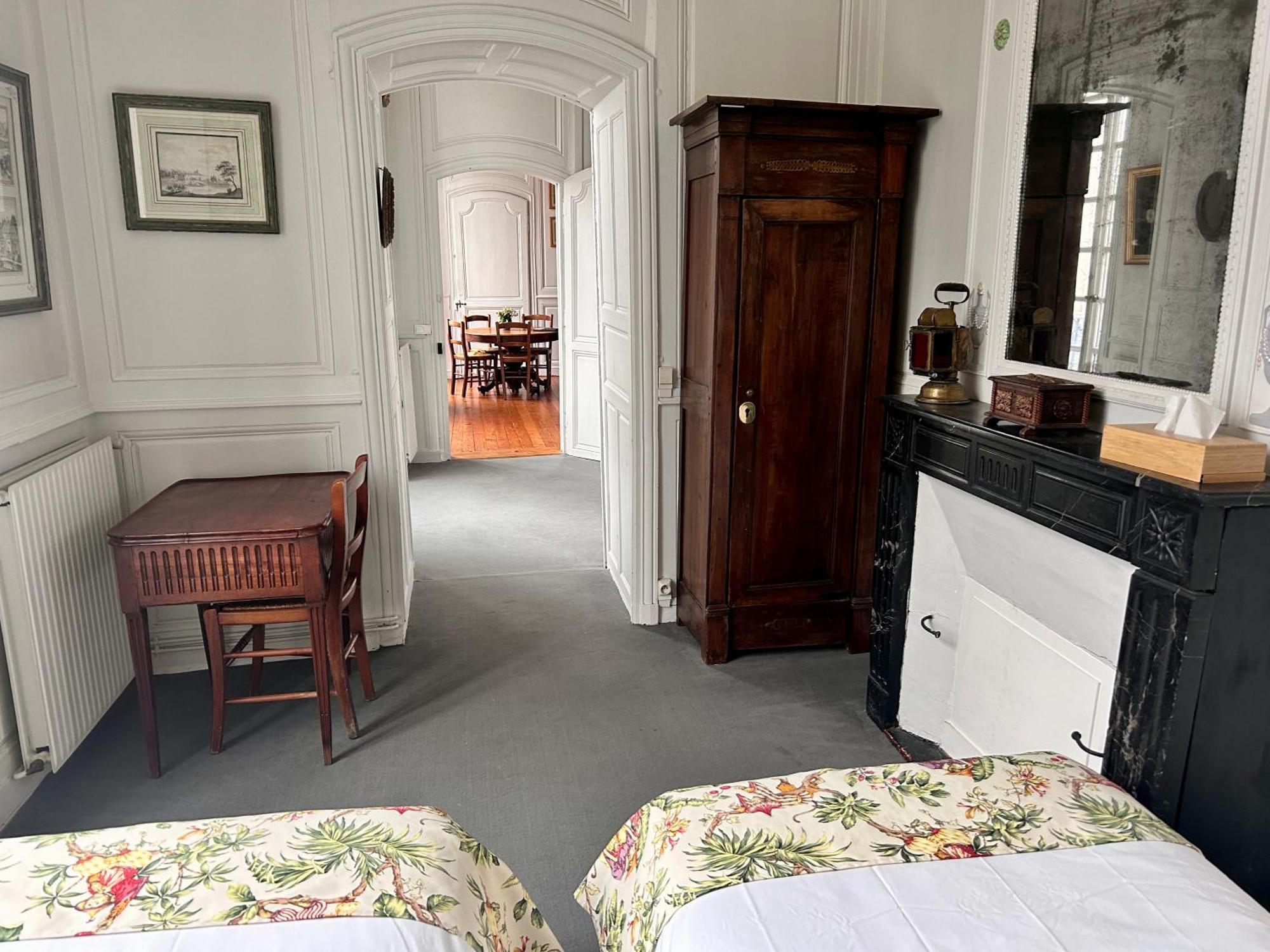 Demeure Jousset Des Berries Apartment เลอม็องส์ ภายนอก รูปภาพ
