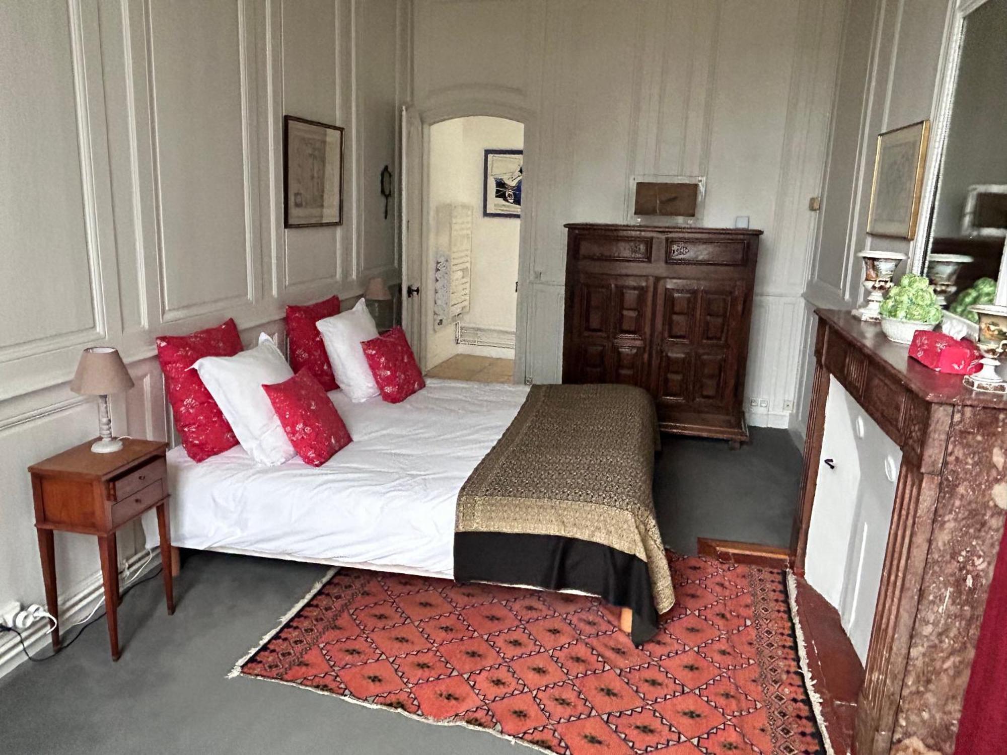 Demeure Jousset Des Berries Apartment เลอม็องส์ ภายนอก รูปภาพ